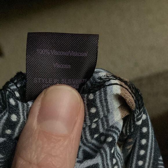 Hale Bob Blue and White 3/4 Sleeve Tunic with Graphic Relaxed Style - Picture 11 of 11